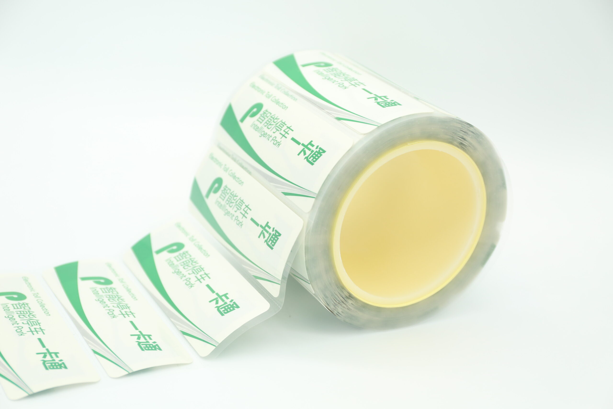 Chip RFID intelligenti nei pneumatici per la gestione del ciclo di vita e il tracciamento 8 Adesivo RFID per auto